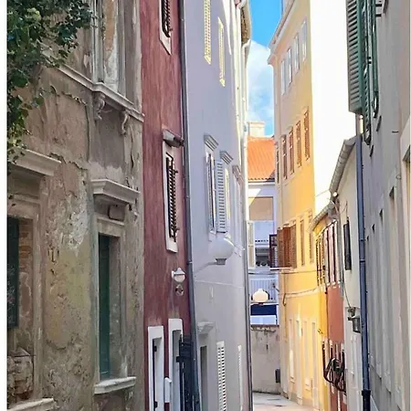 דירה Old Town Zd Studio